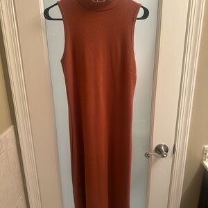 Elegant Sleeveless Rust Dress